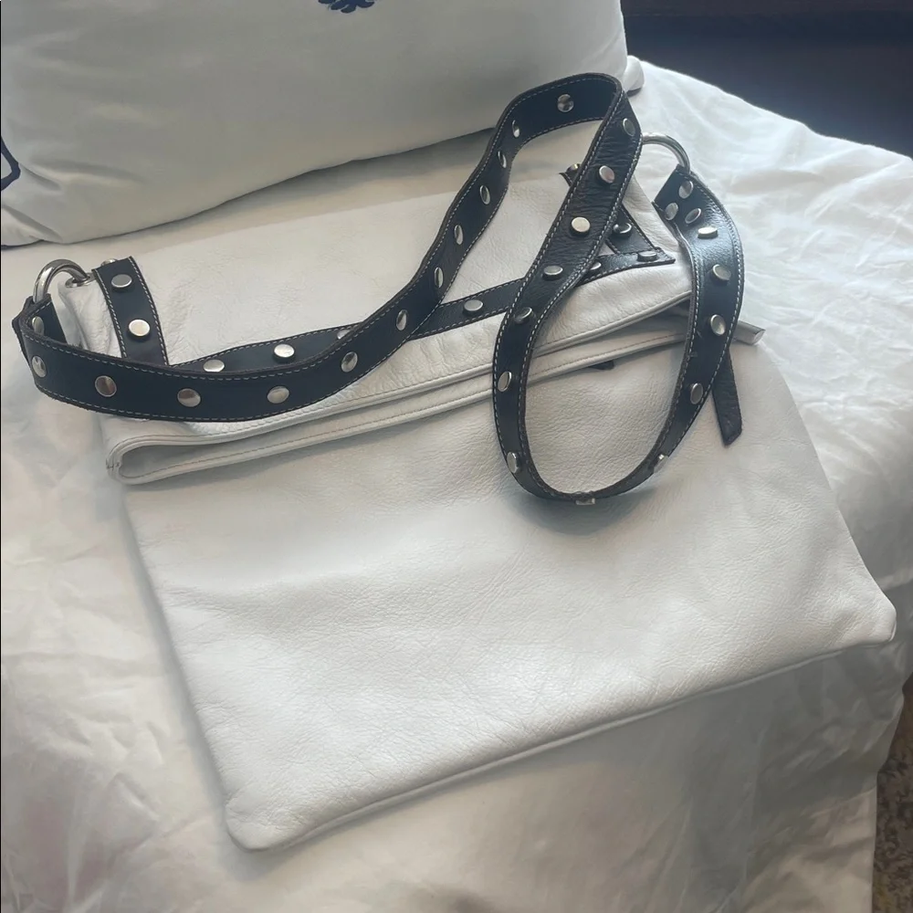 White Leather Innue genuine leather Women’s Bag